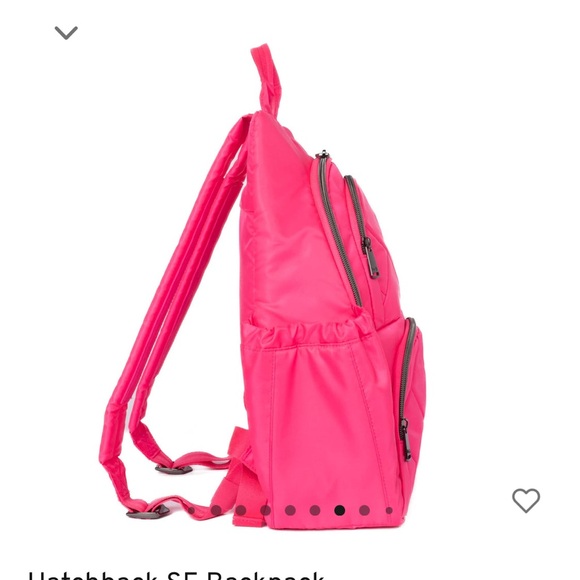 Lug Hatchback SE, Magenta, NWT - Picture 7 of 12